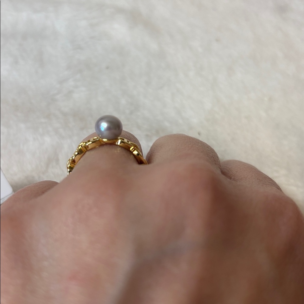 Genuine Fresh Water Pearl Gucci Link Adjustable Ring - Picture 4 of 6